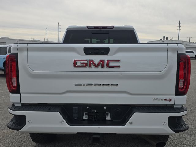 2022 GMC Sierra 2500HD AT4:45140A