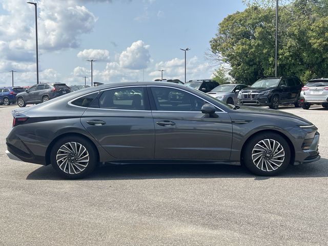 Used 2025 Gray Hyundai Limited image 14
