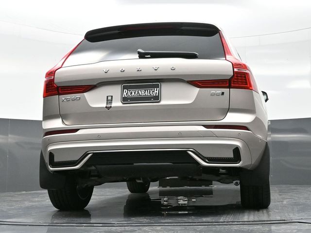 2025 Volvo XC60  photo