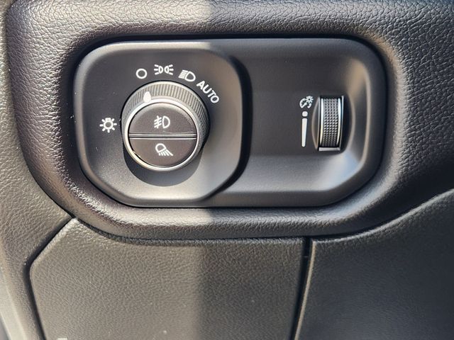 2025 Ram 2500 Big Horn White at Texan Dodge Chrysler Jeep Ram