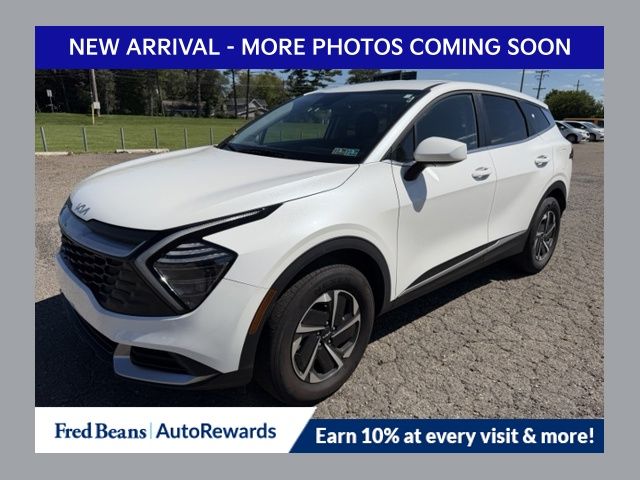 Snow White Pearl 2025 Kia Sportage Hybrid SUV / Crossover All-Wheel Drive 6-Speed Automatic