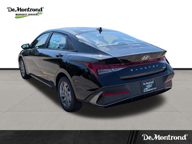2026 Hyundai Elantra Hybrid Blue - 6