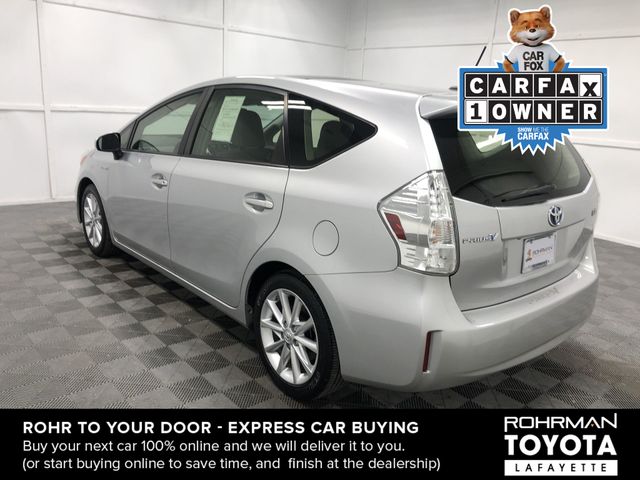 2013 Toyota Prius v Five 4