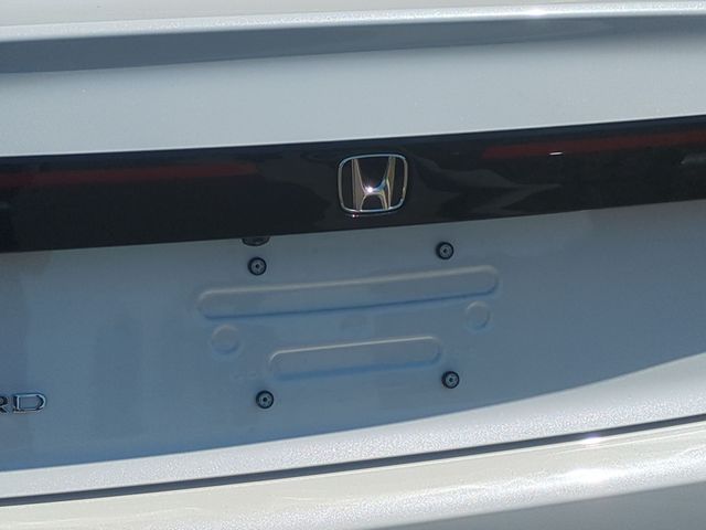 Used 2026 White Honda SE image 22