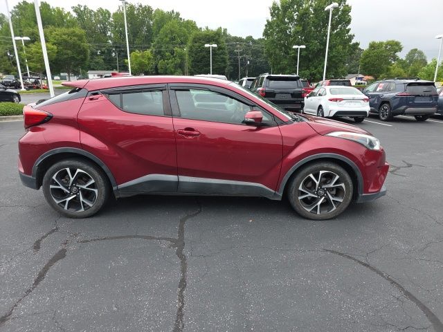 2018 Toyota C-HR XLE - Photo 5