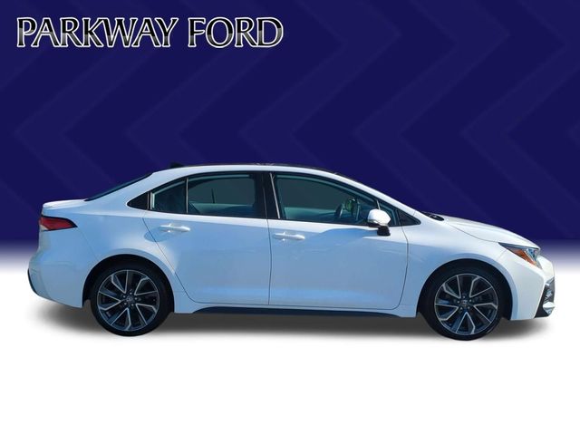 Used 2021 White Toyota SE image 6
