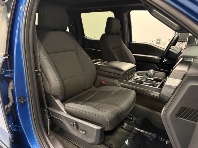 Used 2022 Blue Ford XLT image 30