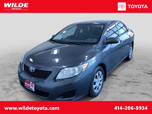 Gray 2009 Toyota Corolla LE Sedan Front-Wheel Drive 4-Speed Automatic