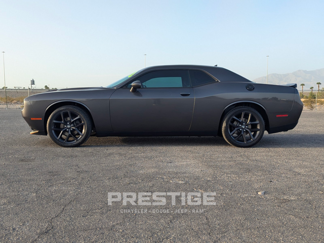 2020 Dodge Challenger SXT 10