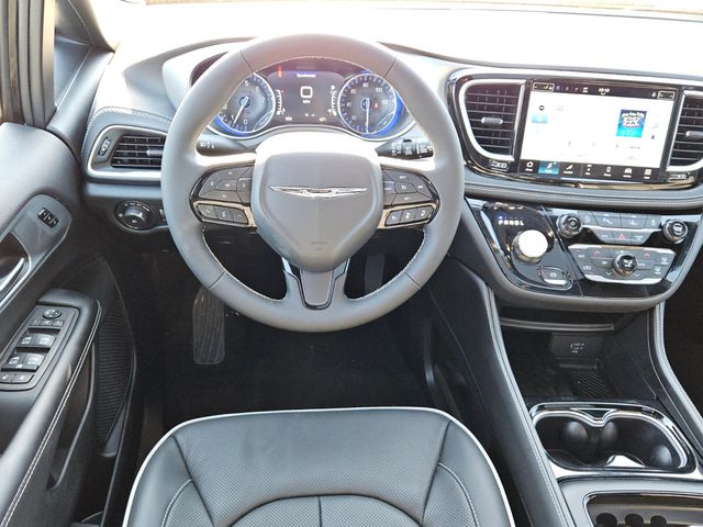 2026 Chrysler Pacifica Limited AWD