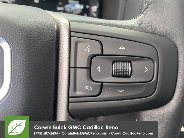 2024 GMC Yukon Denali 8