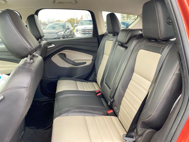 2019 Ford Escape SEL 23