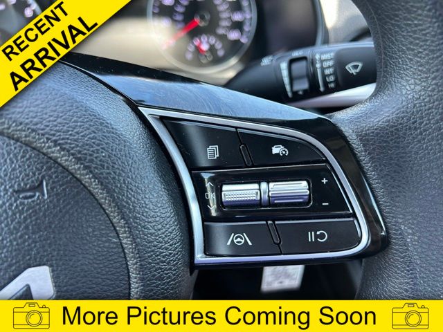 2022 Kia Forte LXS photo