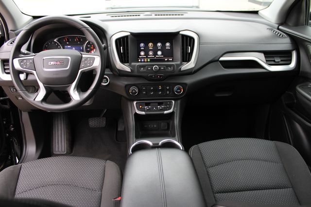 Used 2022 Black GMC SLE image 22