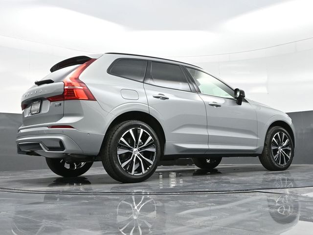 2025 Volvo XC60  photo