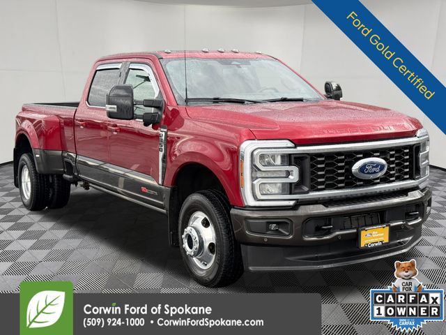 Ruby Red Metallic Tinted Clearcoat 2025 Ford F-350 Super Duty King Ranch Crew Cab LB DRW 4WD Pickup Truck Four-Wheel Drive Automatic