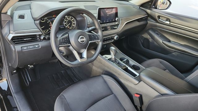 2025 Nissan Altima