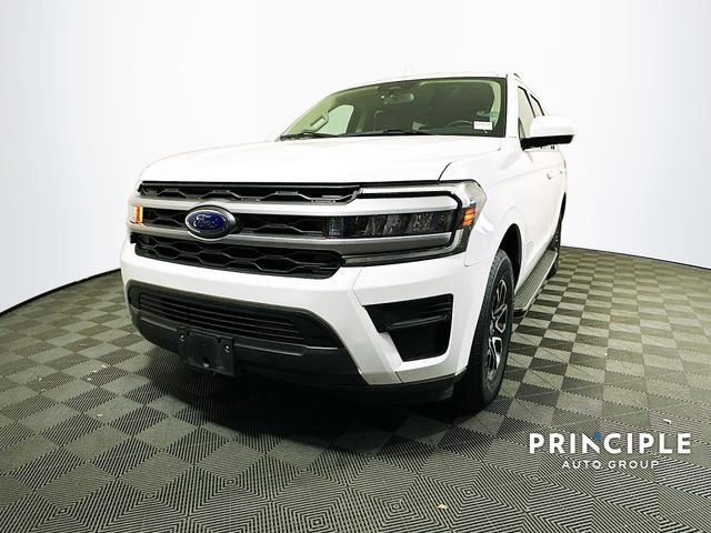 2022 Ford Expedition XLT photo