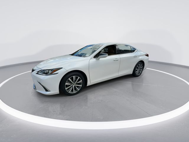 2021 Lexus ES - $33,498