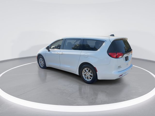 Used 2021 White Chrysler LX image 6