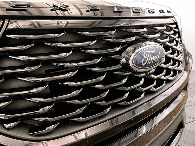 2023 Ford Explorer ST-Line Black at Spitzer Acura