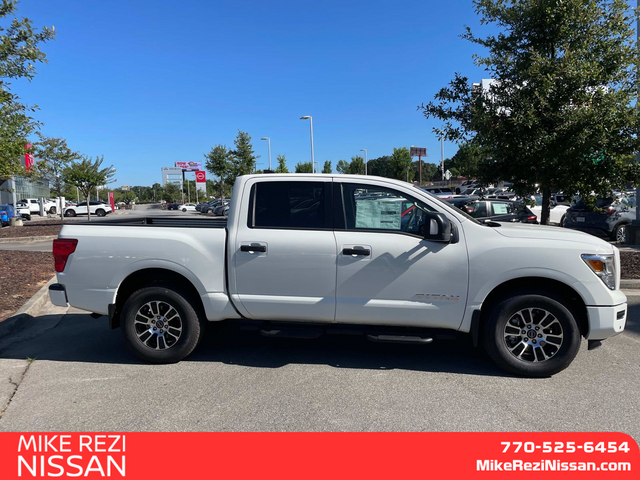 2024 Nissan Titan SV 2