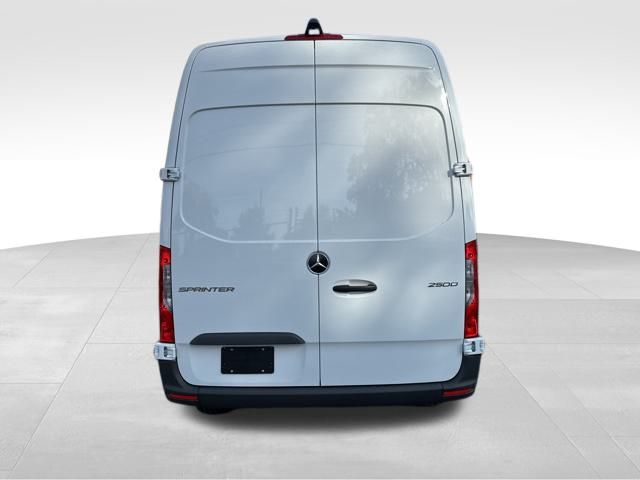 2025 Mercedes-Benz Sprinter 2500 Cargo 144 WB photo