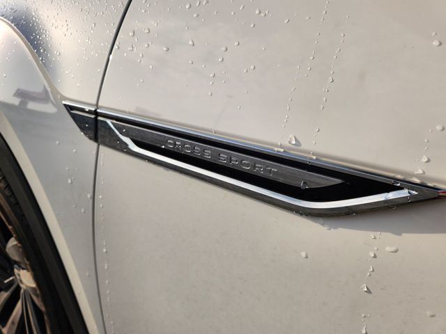 2022 Volkswagen Atlas Cross Sport 3.6L V6 SE w/Technology - 7