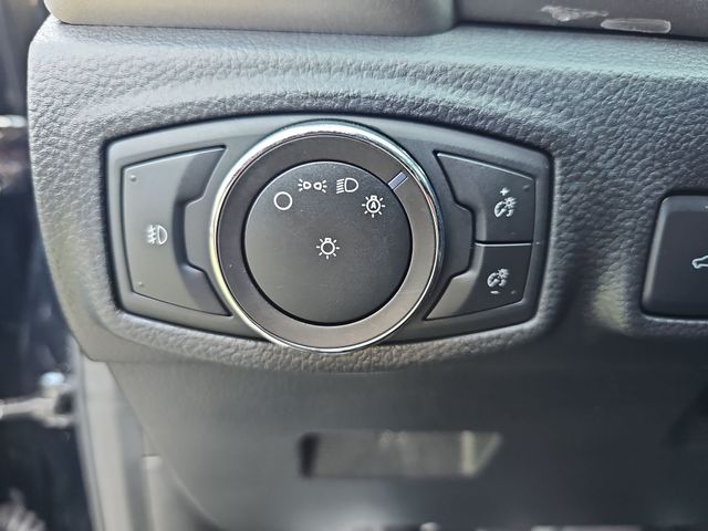 Used 2021 Black Ford XLT image 23