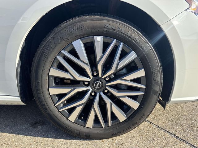 2025 Nissan Altima 2.5 SV White at Ross Downing Buick GMC