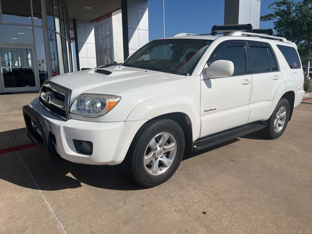 White 2008 Toyota 4Runner SR5 V6 SUV / Crossover 4X2 5-Speed Automatic Overdrive