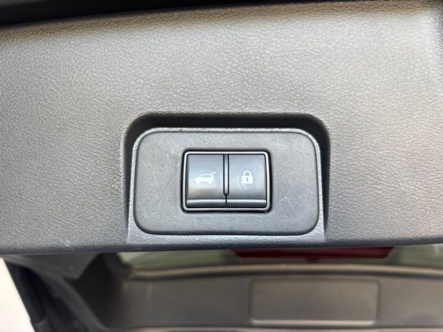 Used 2025 Nissan Rogue SUV