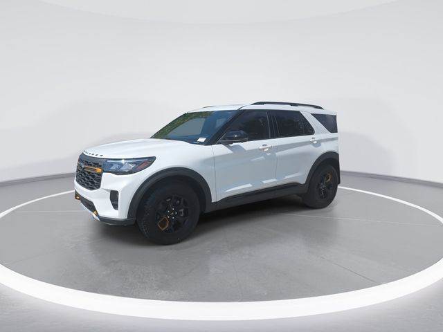New 2026 Star White Metallic Tri-Coat Ford Tremor® image 4