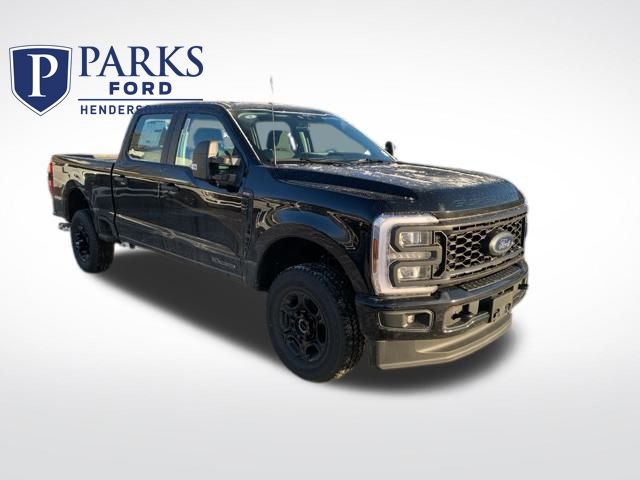 Agate Black Metallic 2026 Ford F-250 Super Duty Pickup Truck Four-Wheel Drive Automatic