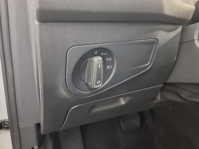 2019 Volkswagen Tiguan 2.0T SE White at Community Toyota