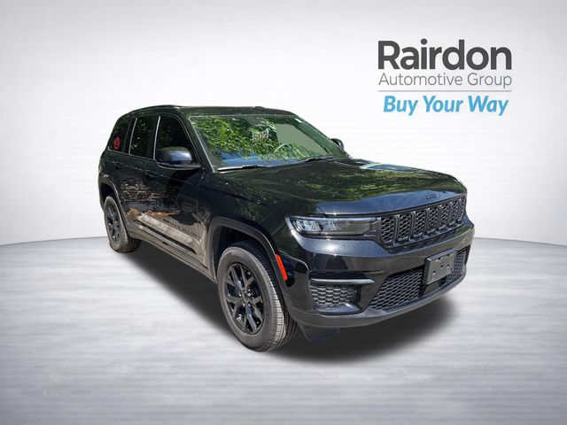 Diamond Black Crystal Pearlcoat 2024 Jeep Grand Cherokee Altitude X 4WD SUV / Crossover Four-Wheel Drive 8-Speed Automatic