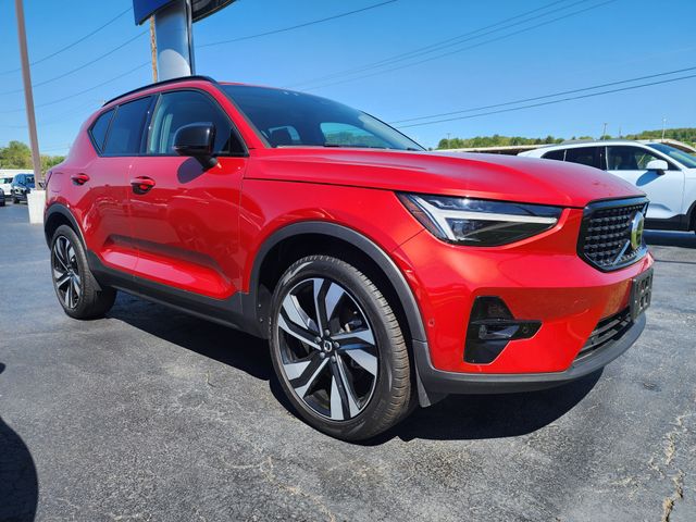 Fusion Red Metallic 2023 Volvo XC40 B5 Ultimate Dark Theme AWD SUV / Crossover All-Wheel Drive Automatic
