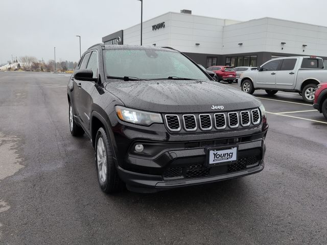2024 Jeep Compass Latitude 4WD