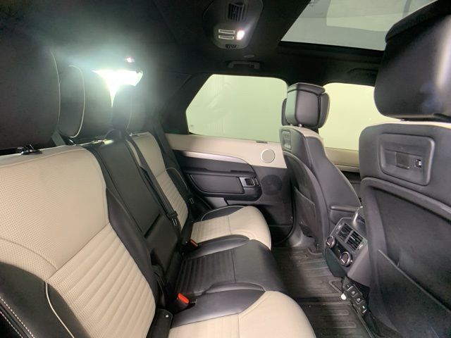 2022 Land Rover Discovery HSE R-Dynamic 40