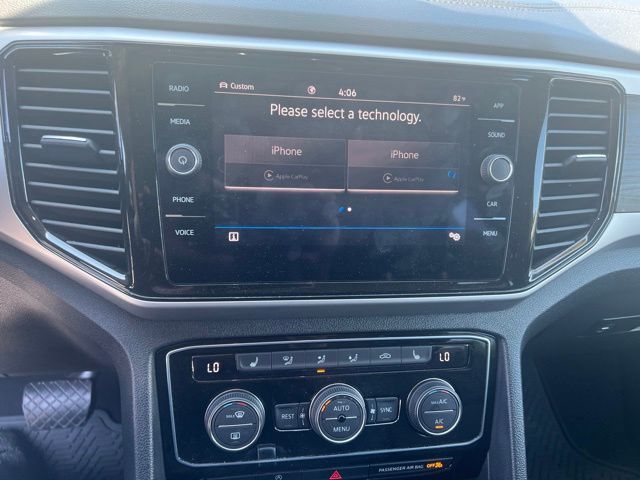 2023 Volkswagen Atlas 3.6L V6 SE w/Technology White at Sutliff Volkswagen