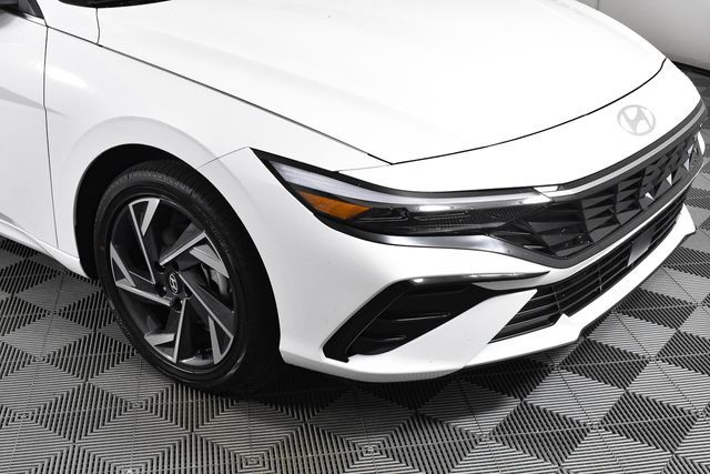 Elantra Hybrid Limited