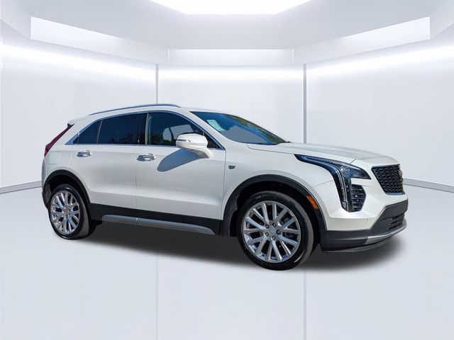 2022 Cadillac XT4 Premium Luxury
