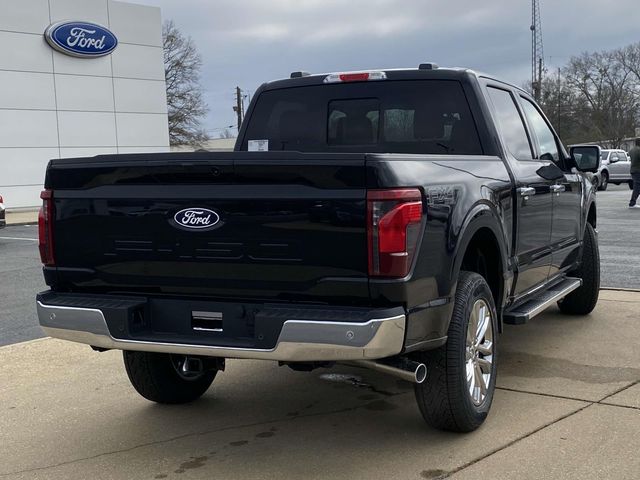 New 2025 Black Ford XLT image 4