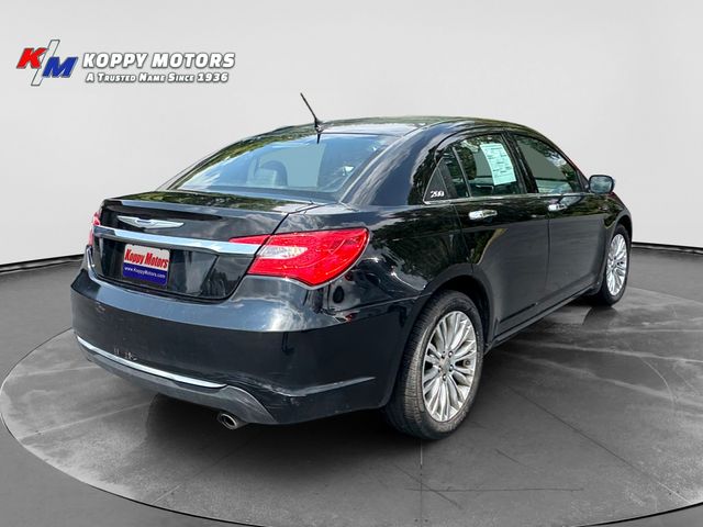 2011 Chrysler 200 Limited - Black exterior view 5