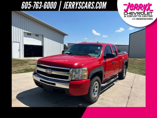 Victory Red 2009 Chevrolet Silverado 1500 Pickup Truck Four-Wheel Drive 4-Speed Automatic Overdrive