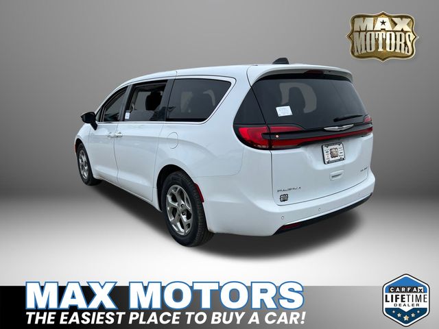 2024 Chrysler Pacifica Limited 7