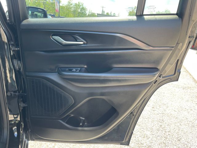 2023 Jeep Grand Cherokee Altitude X - Diamond Black exterior view 14