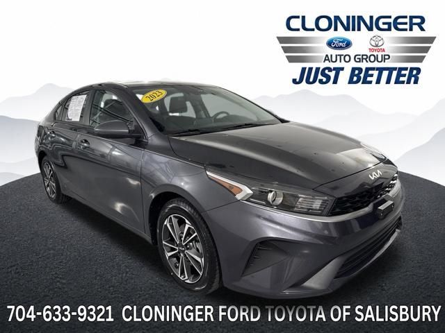Gray 2023 Kia Forte Sedan Front-Wheel Drive Continuously Variable Transmission