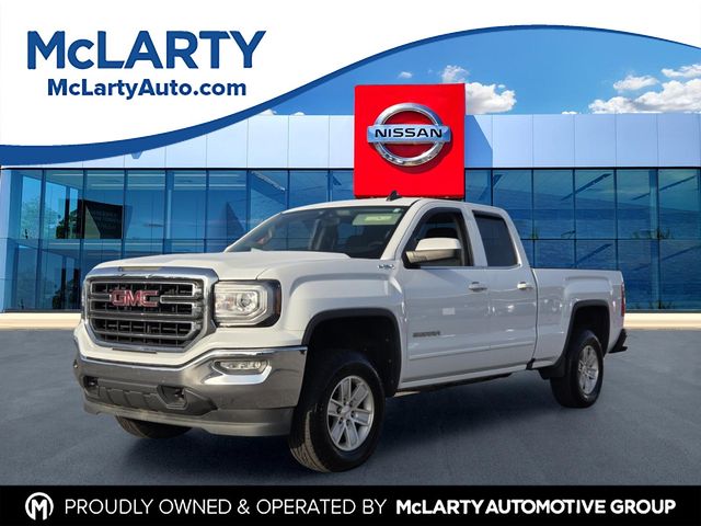 Summit White 2017 GMC Sierra 1500 Pickup Truck Four-Wheel Drive 6-Speed Automatic Overdrive