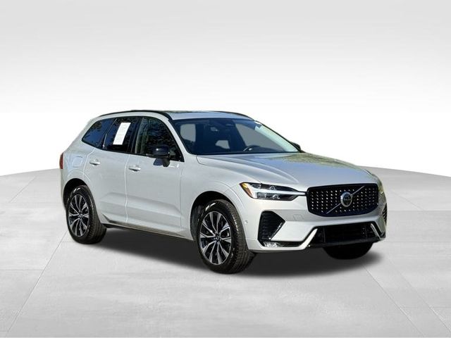 2024 Volvo XC60 B5 Plus Dark Theme 7